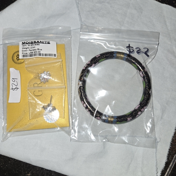 Jewelry - Reserved For Julieali786